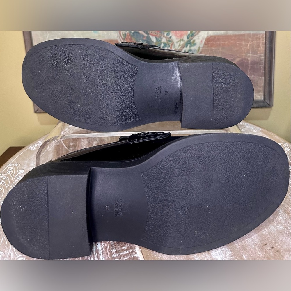 EUC ZARA Chunky Sole Loafer with Silver-Tone Hardware. Size 38/7.5 - Picture 14 of 15